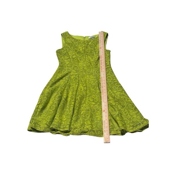 Women Sz 6 Sleeveless Fit & Flare Lime Green Textured Lace Cocktail Party Dress - Picture 12 of 15